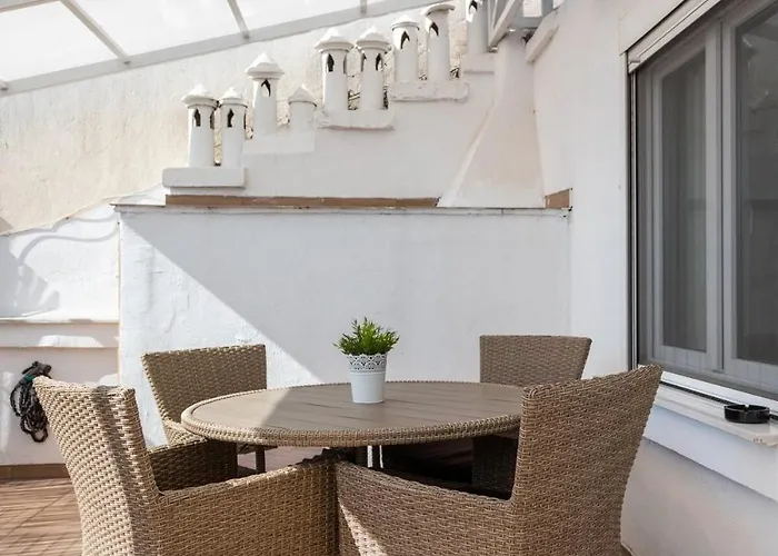 Valentina's With Large Sunny Balcony Appartamento