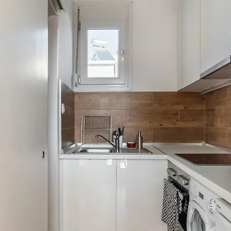 Valentina's With Large Sunny Balcony Thessaloníki