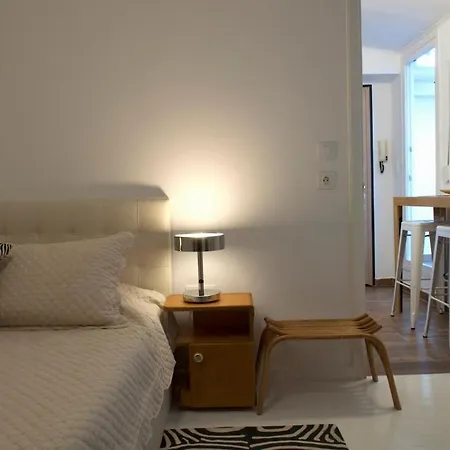 Valentina's With Large Sunny Balcony Lägenhet